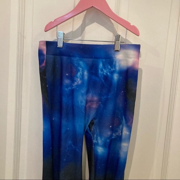 Galaxy Leggings - Picture 2 of 6